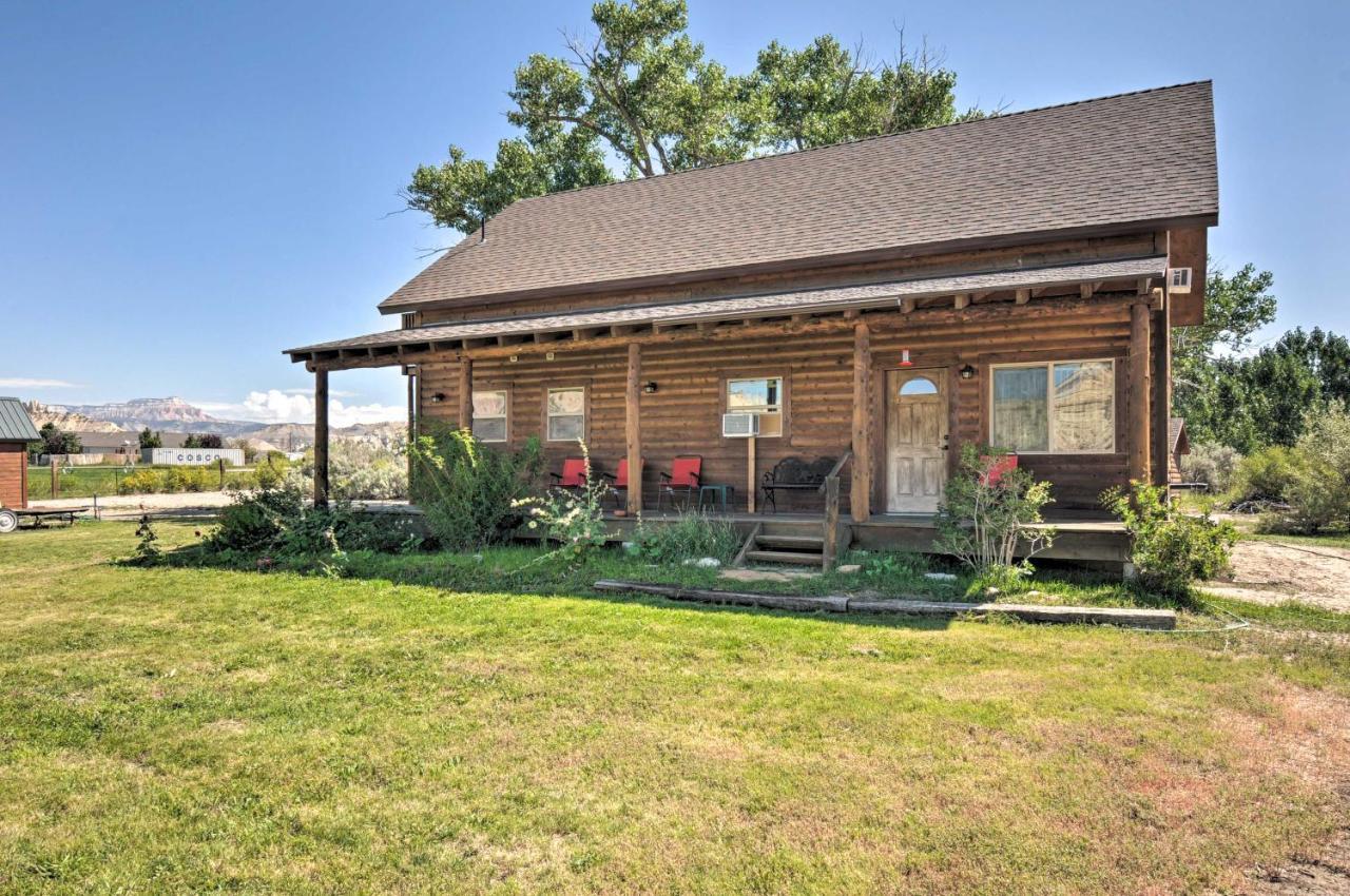 Cozy Henrieville Cabin 18 Mi To Bryce Canyon Np! Exterior photo